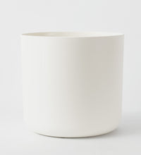White Matt 25cm Pot Image